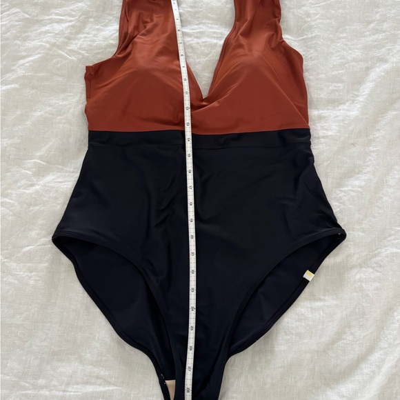 Summersalt Rushed Backflip Onepiece Swimsuit Amber and Sea Urchin - Picture 9 of 10